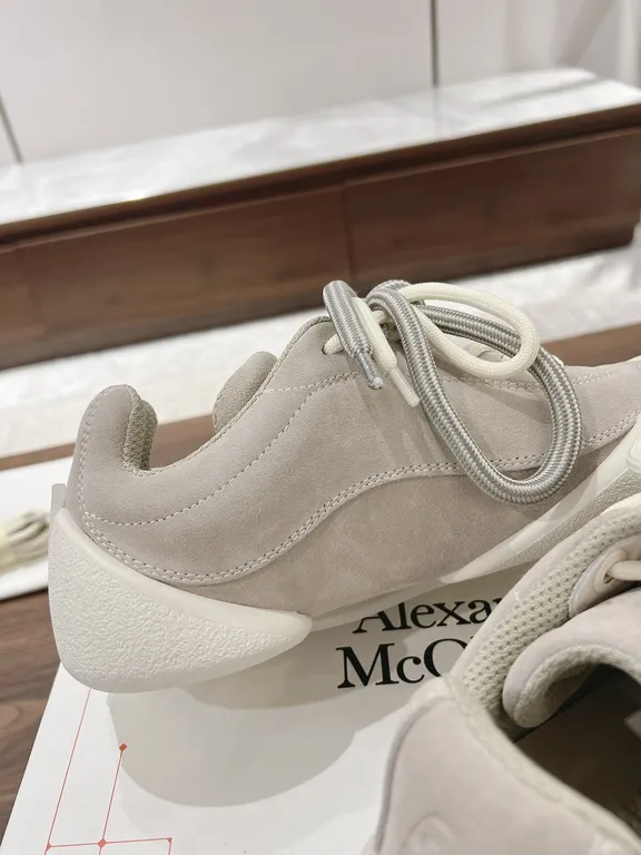 Alexander McQueen Shoe 